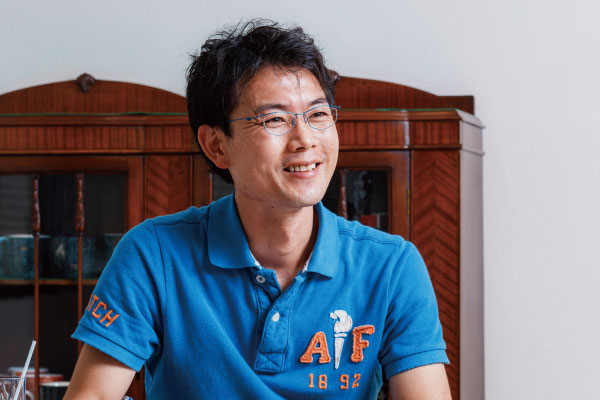株式会社晃立